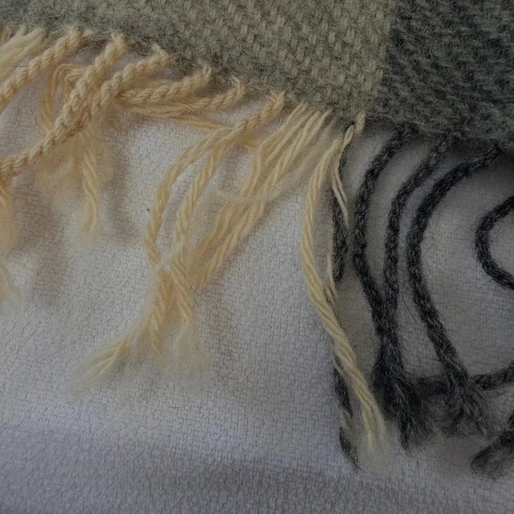 Vintage Made in Norway Pure New Wool Plaid Blanket Grey Cream Fringe 47x67
